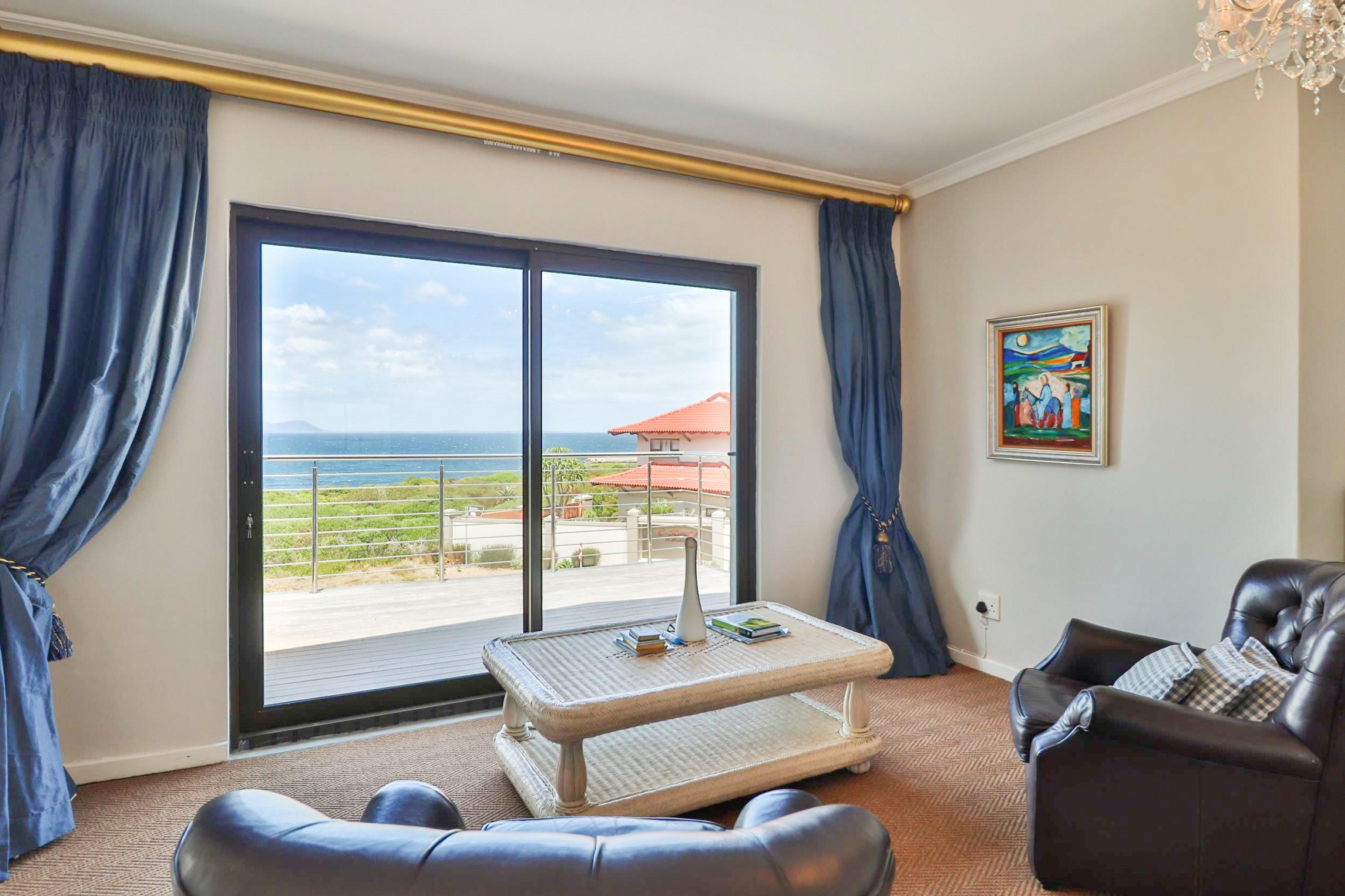 The Whale'S Tale Guesthouse Херманус Экстерьер фото